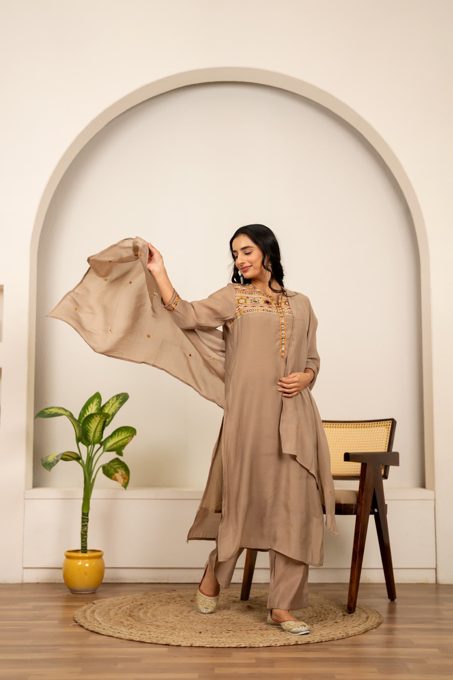 Chiku Embroidered Kurta Set view 3
